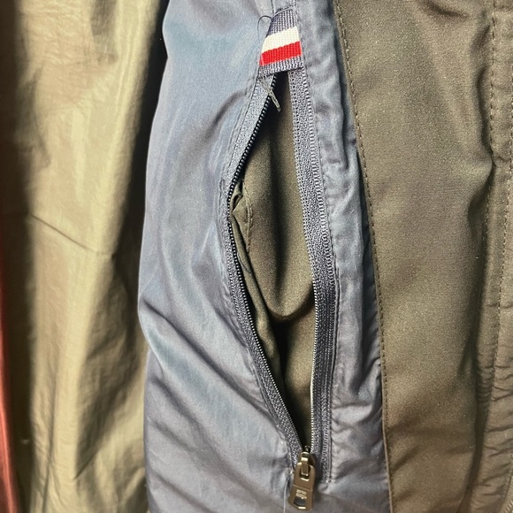 Tommy Hilfiger Black Puffer Jacket with Fur Hood - Picture 9 of 16